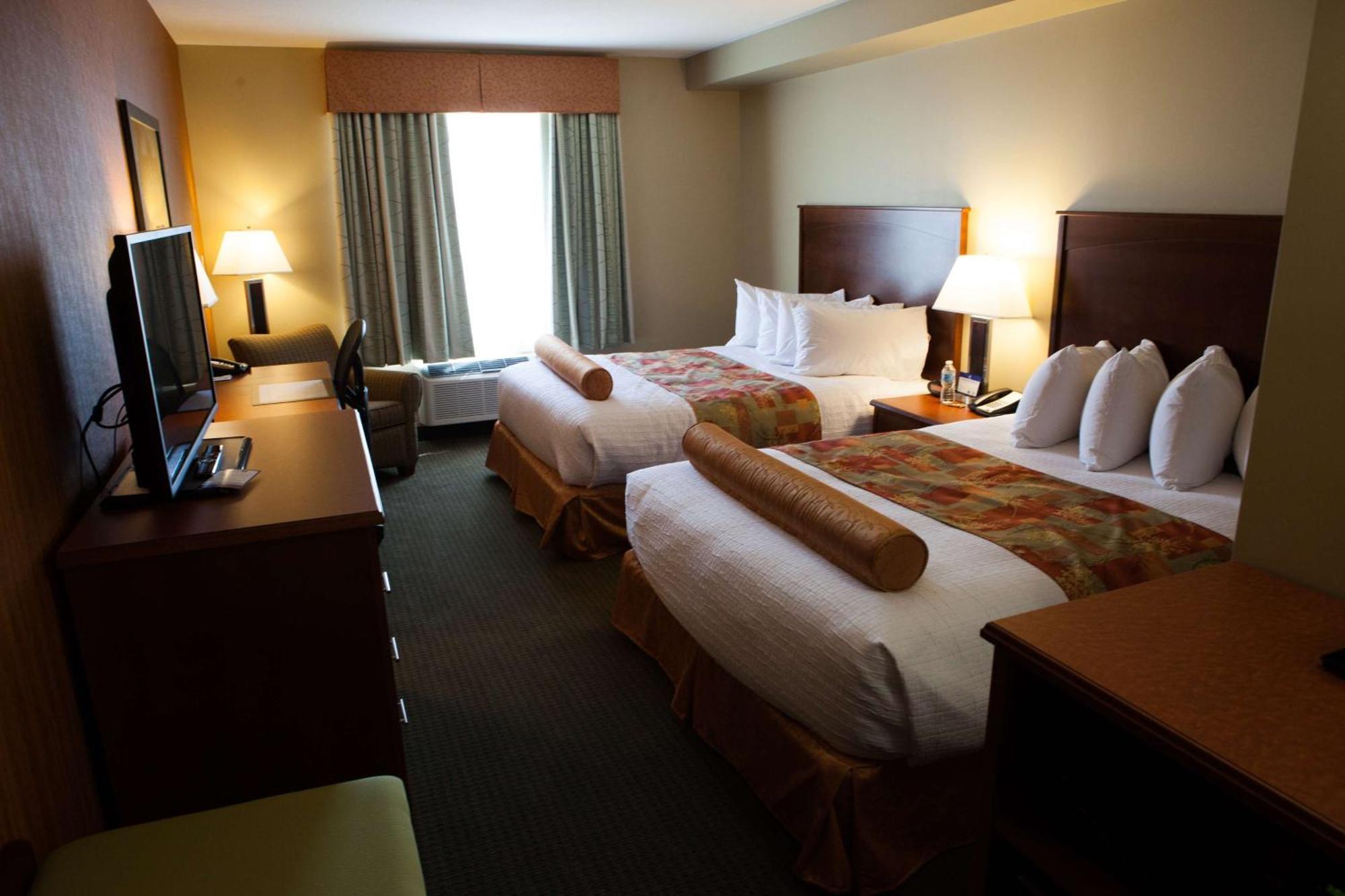 Best Western Plus Service Inn & Suites Lethbridge Esterno foto